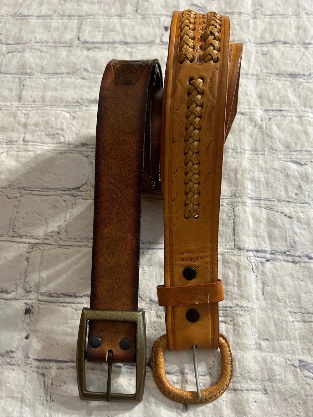 LEEGIN VINTAGE WESTERN LEATHER AND HANDCRAFTED CARMEL LEATHER EMBOSSED MEN BELTS